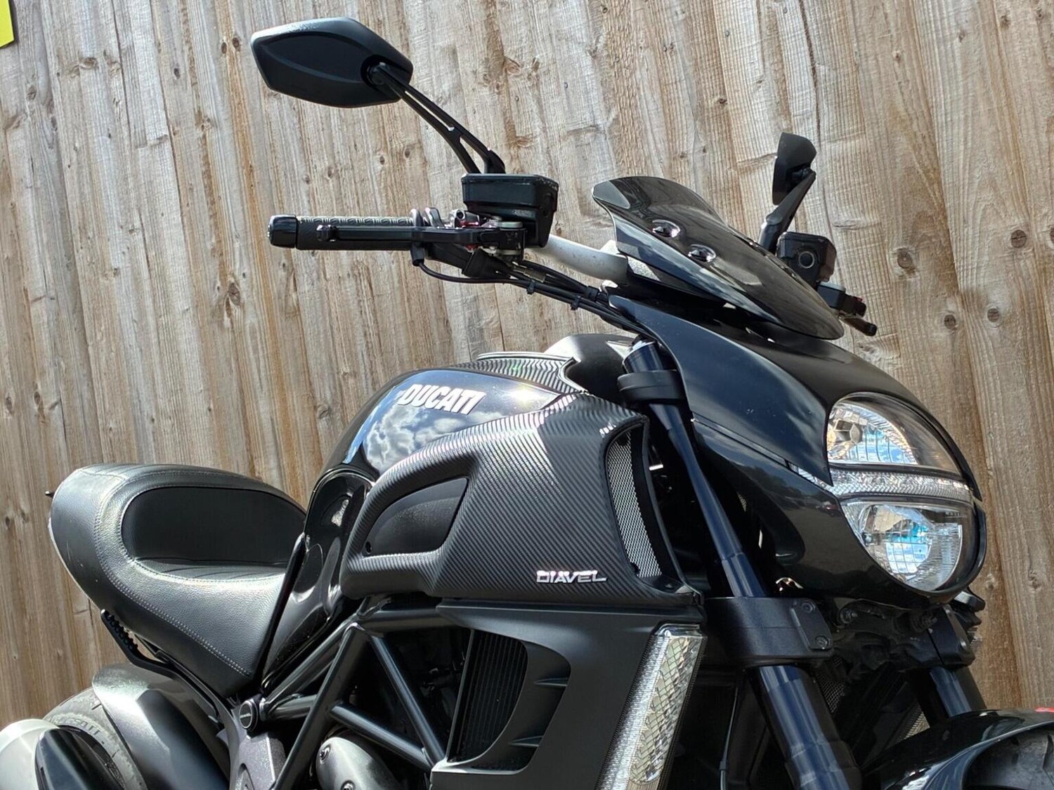 Used Ducati Diavel 2011 for sale - 78758821: Photo 3