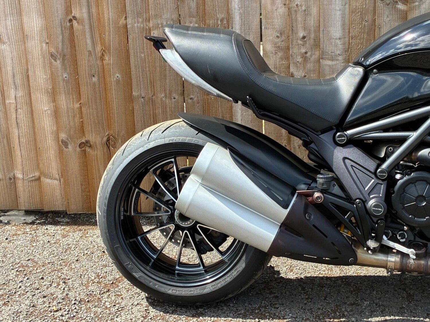 Used Ducati Diavel 2011 for sale - 78758821: Photo 5