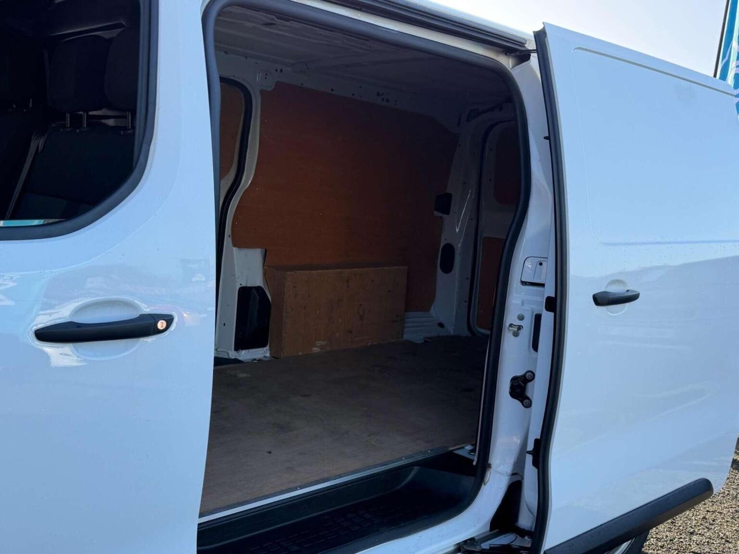 Used Vauxhall Vivaro 2023 for sale - 77453228: Photo 14