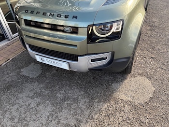 Used Land Rover Defender 110 2021 for sale - 75950082: Photo
