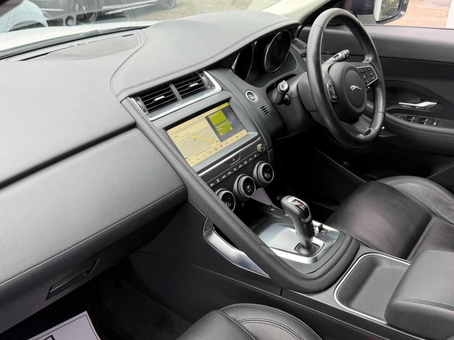 Used Jaguar E-Pace 2018 for sale - 77694216: Photo 16