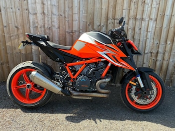 Used KTM 1290 SUPER DUKE R 2022 for sale - bike-79271670: Photo