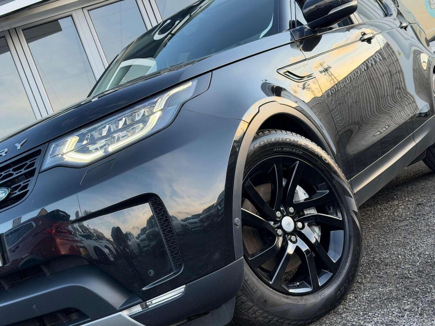 Used Land Rover Discovery 2019 for sale - 77453181: Photo 4