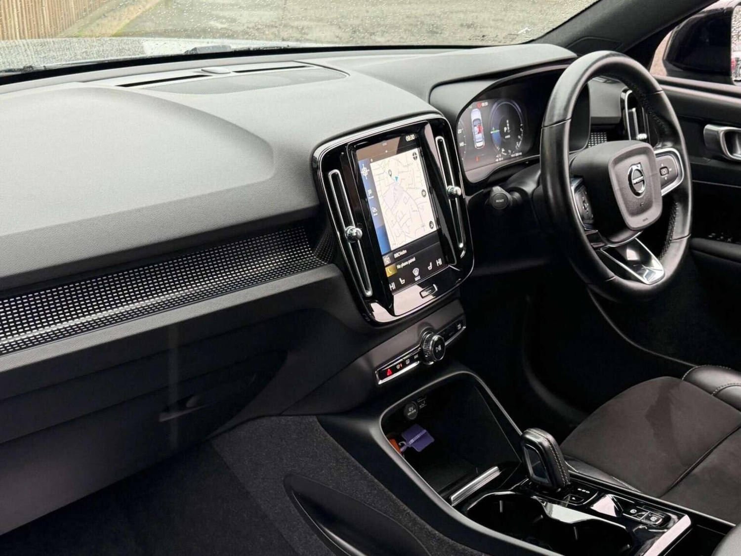 Used Volvo XC40 2021 for sale - 77453105: Photo 23