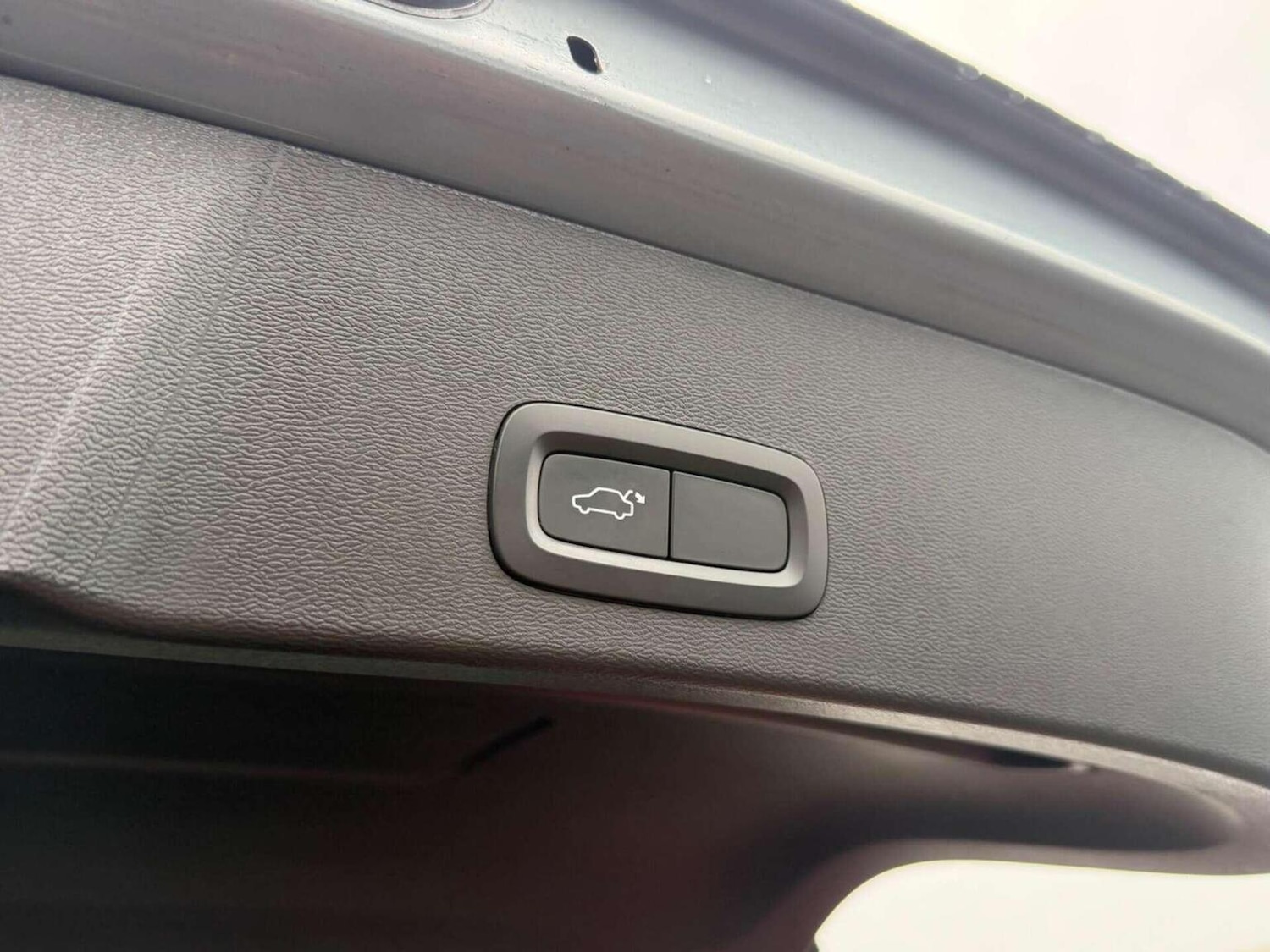 Used Volvo XC40 2021 for sale - 77453105: Photo 27