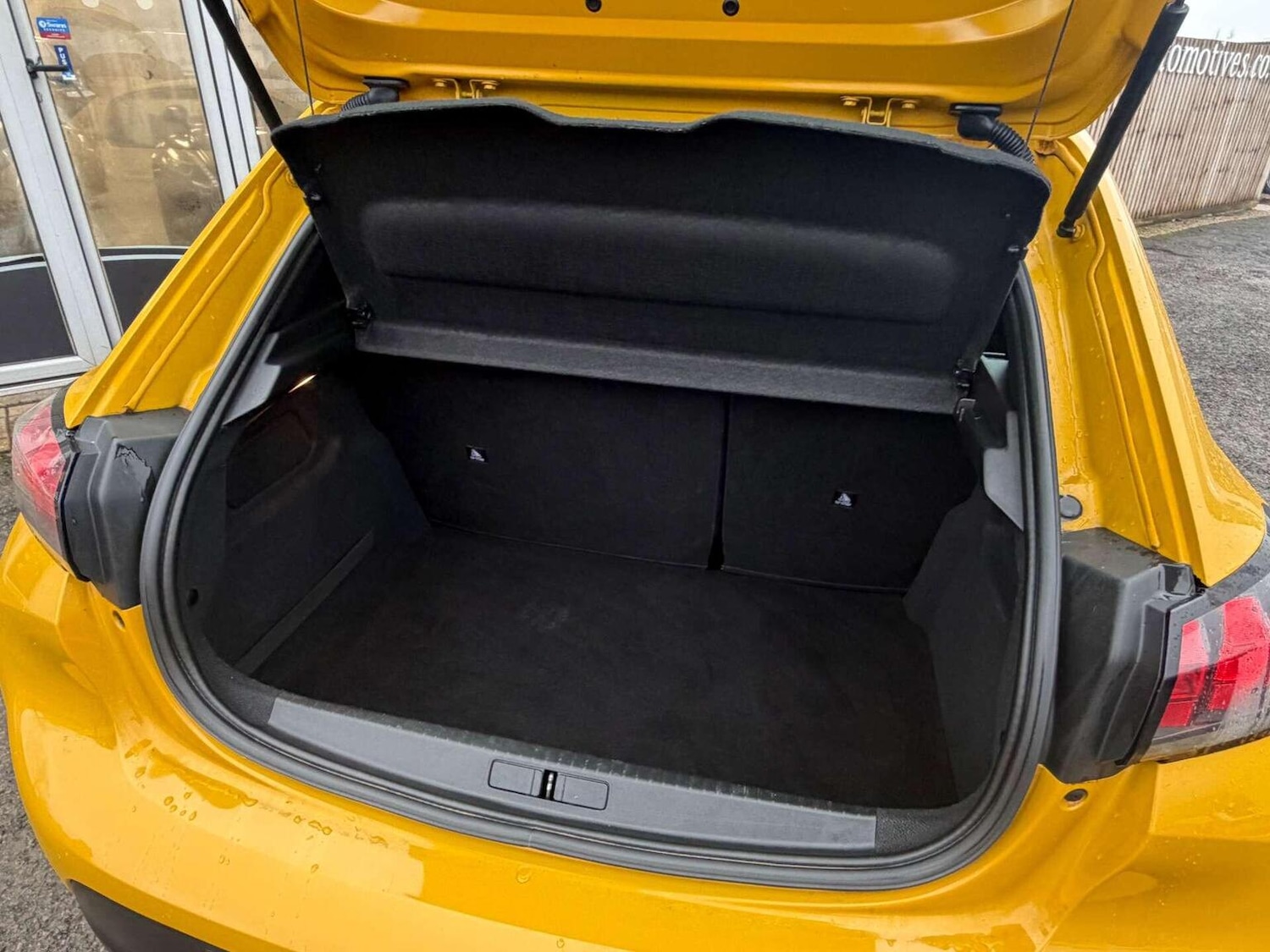 Used Peugeot 208 2021 for sale - 77453064: Photo 16