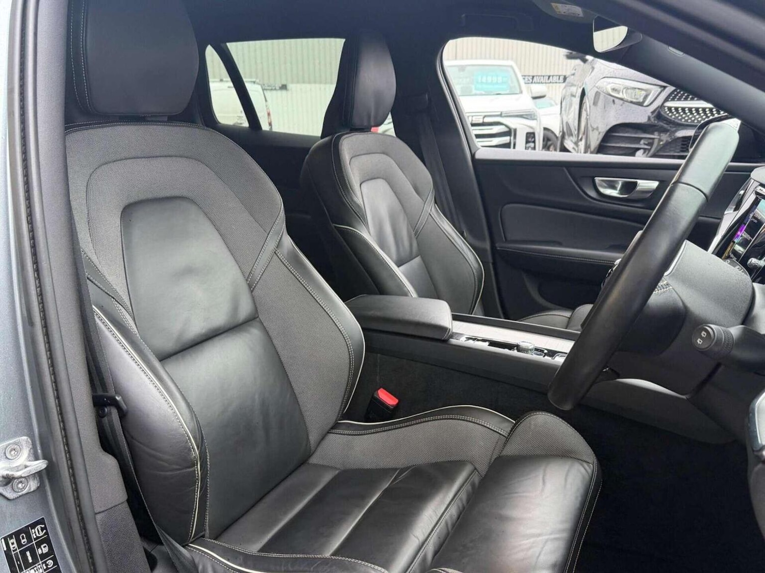 Used Volvo V60 2021 for sale - 77453247: Photo 15