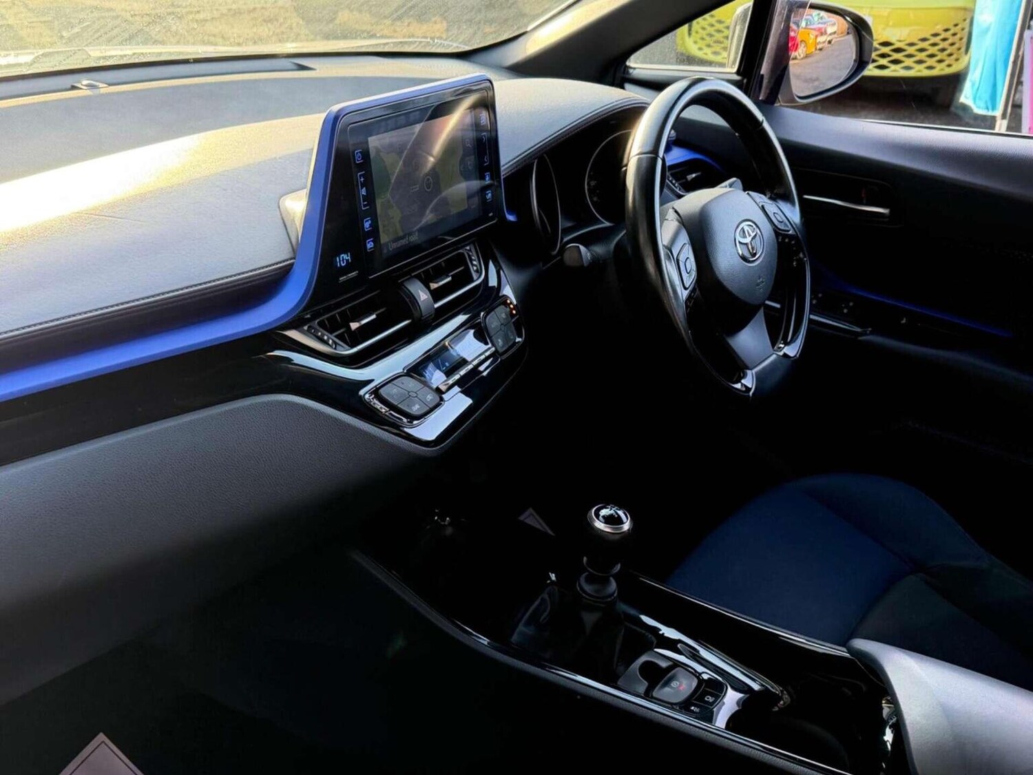 Used Toyota C-HR 2018 for sale - 77638995: Photo 19