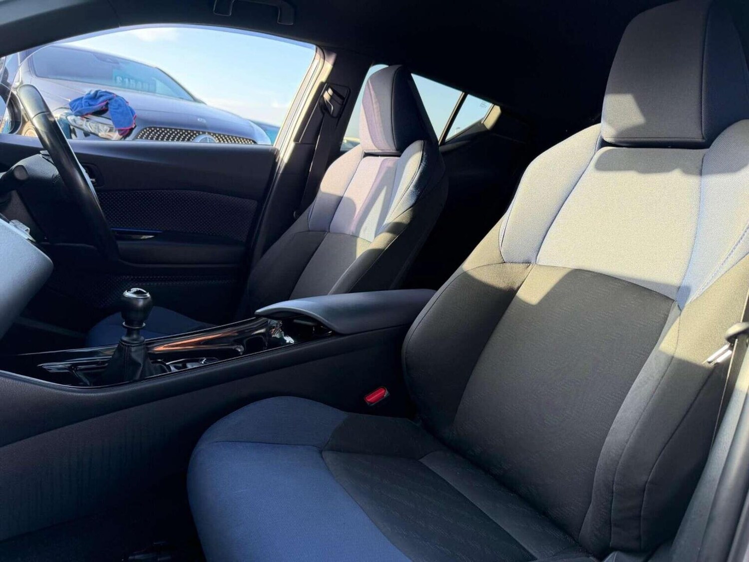 Used Toyota C-HR 2018 for sale - 77638995: Photo 20