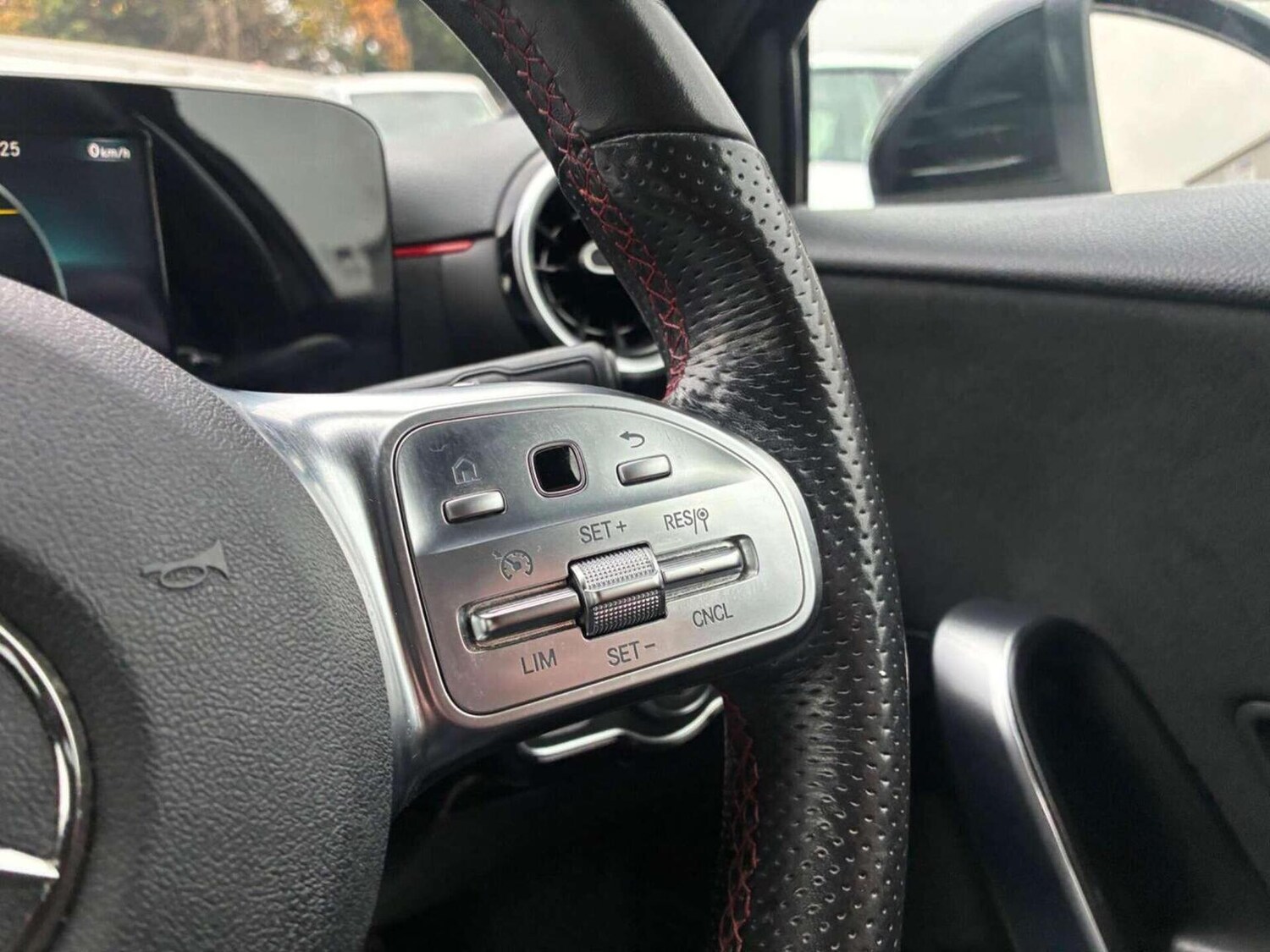 Used Mercedes-Benz A-Class 2019 for sale - 77465634: Photo 29