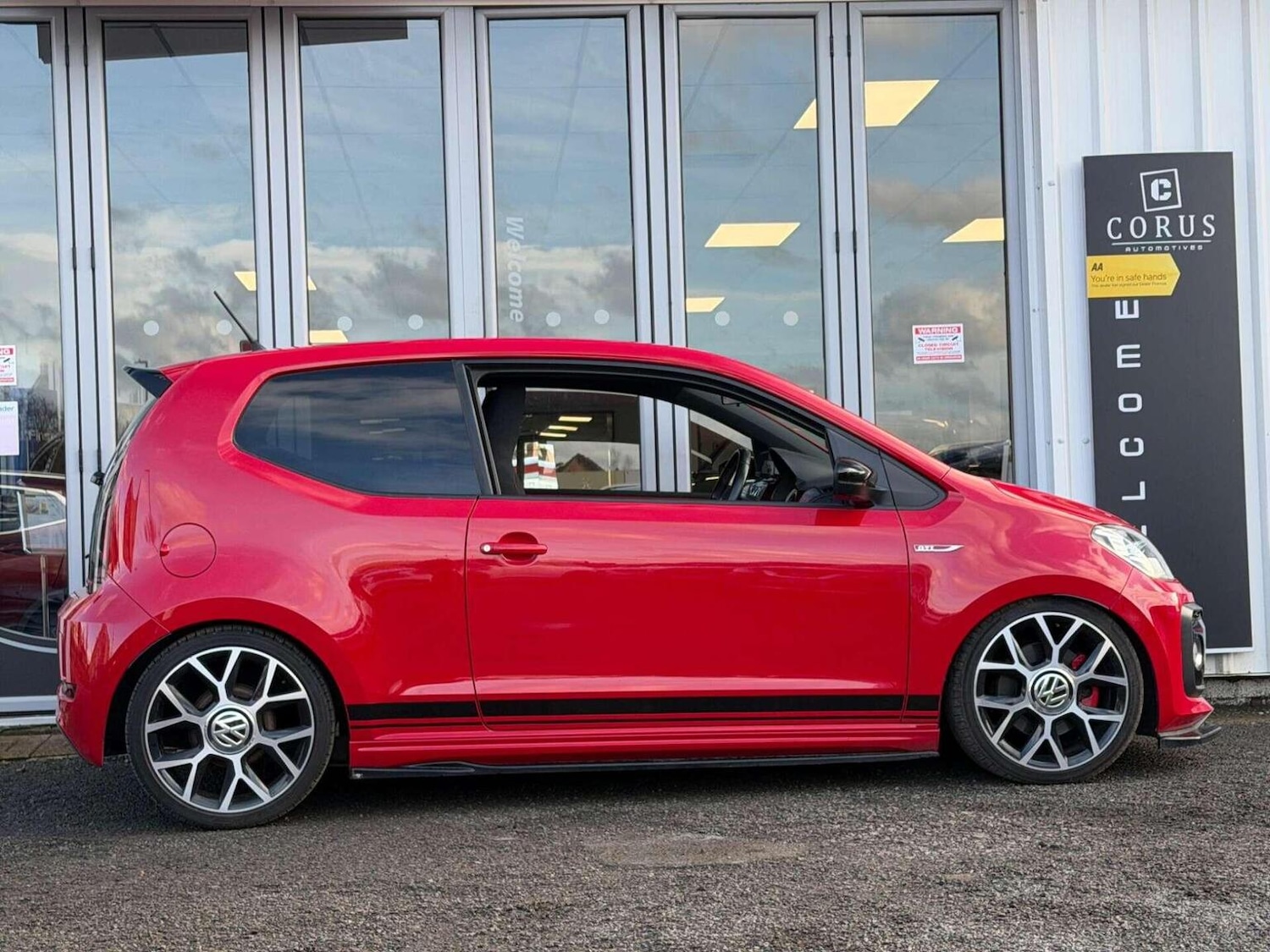 Used Volkswagen up! 2018 for sale - 77453199: Photo 15