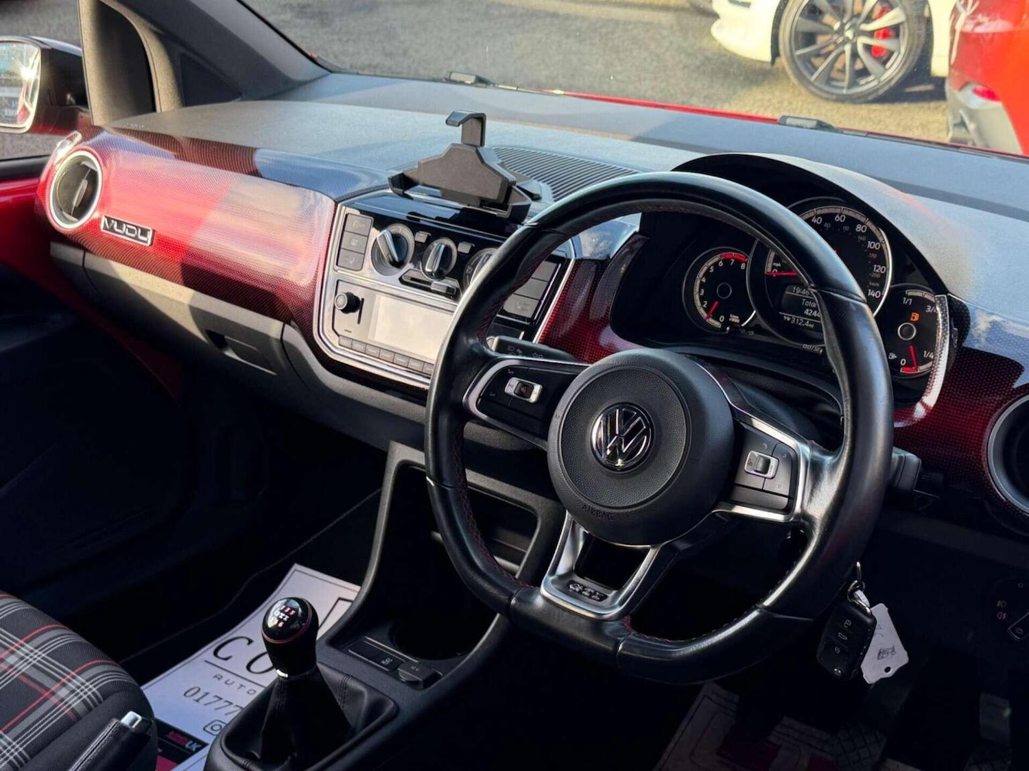 Used Volkswagen up! 2018 for sale - 77453199: Photo 19