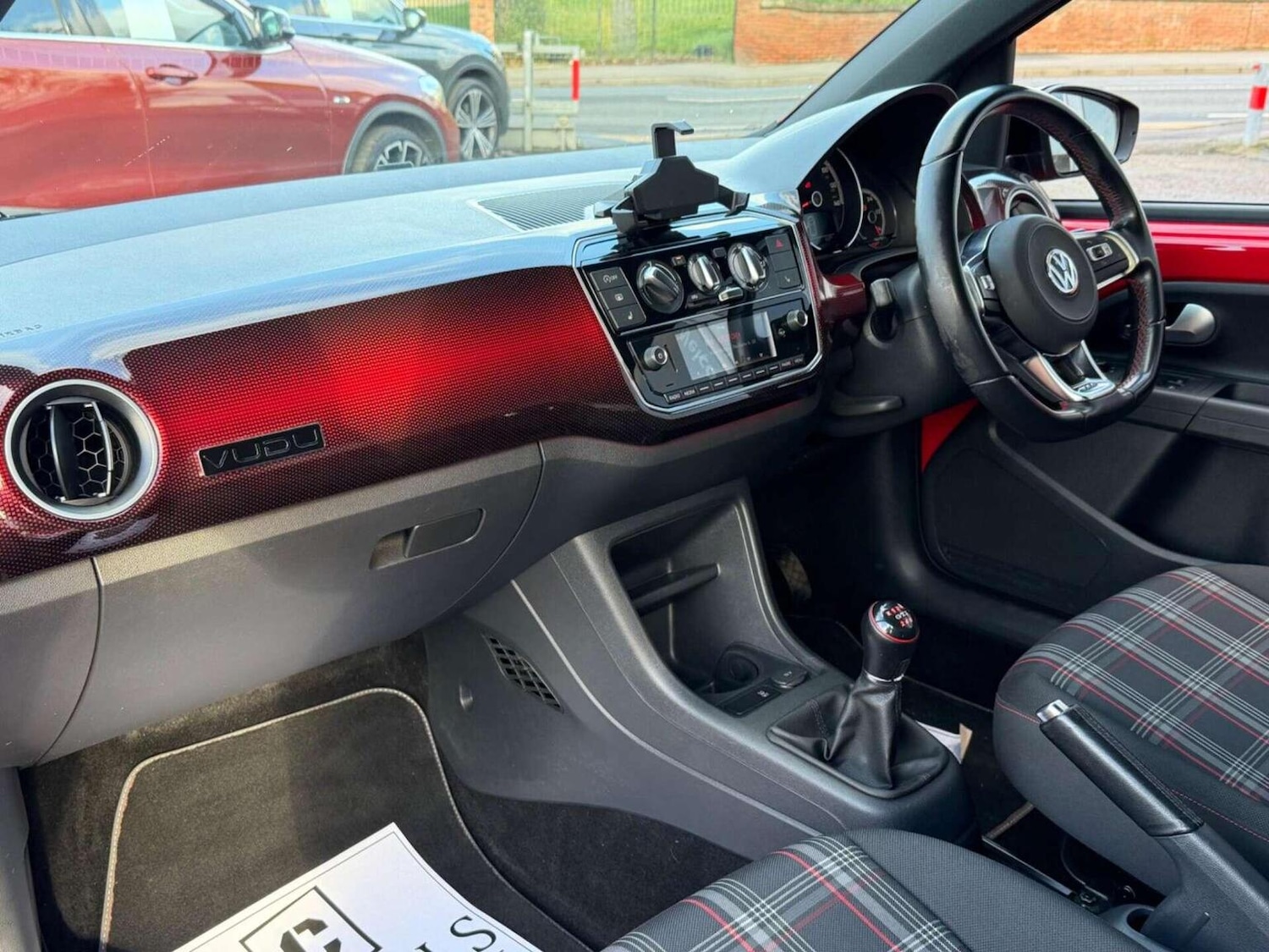 Used Volkswagen up! 2018 for sale - 77453199: Photo 25