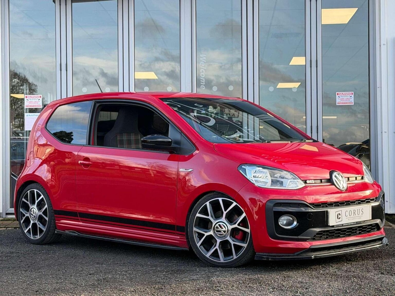 Used Volkswagen up! 2018 for sale - 77453199: Photo 8