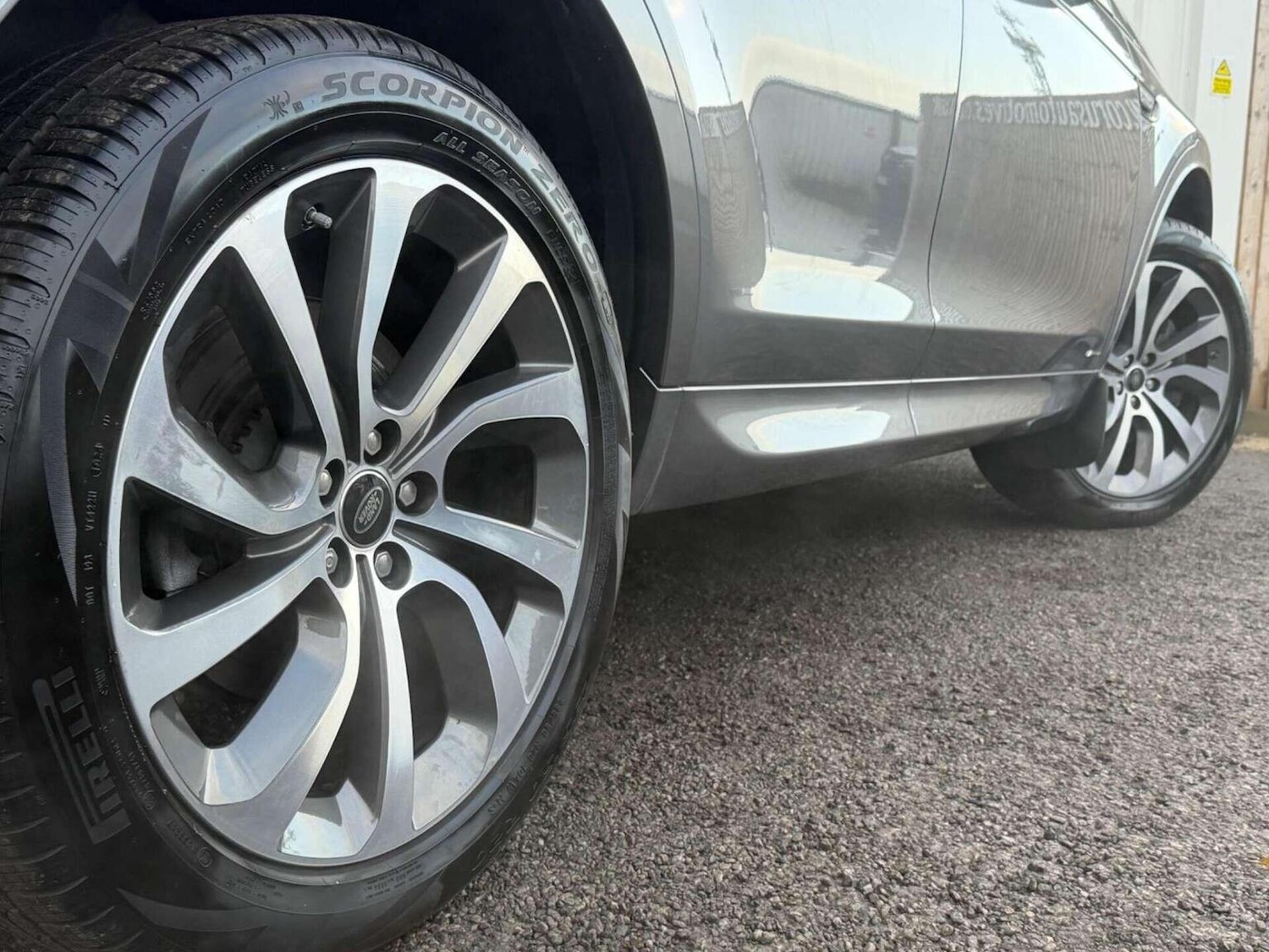 Used Land Rover Discovery Sport 2020 for sale - 77453409: Photo 11