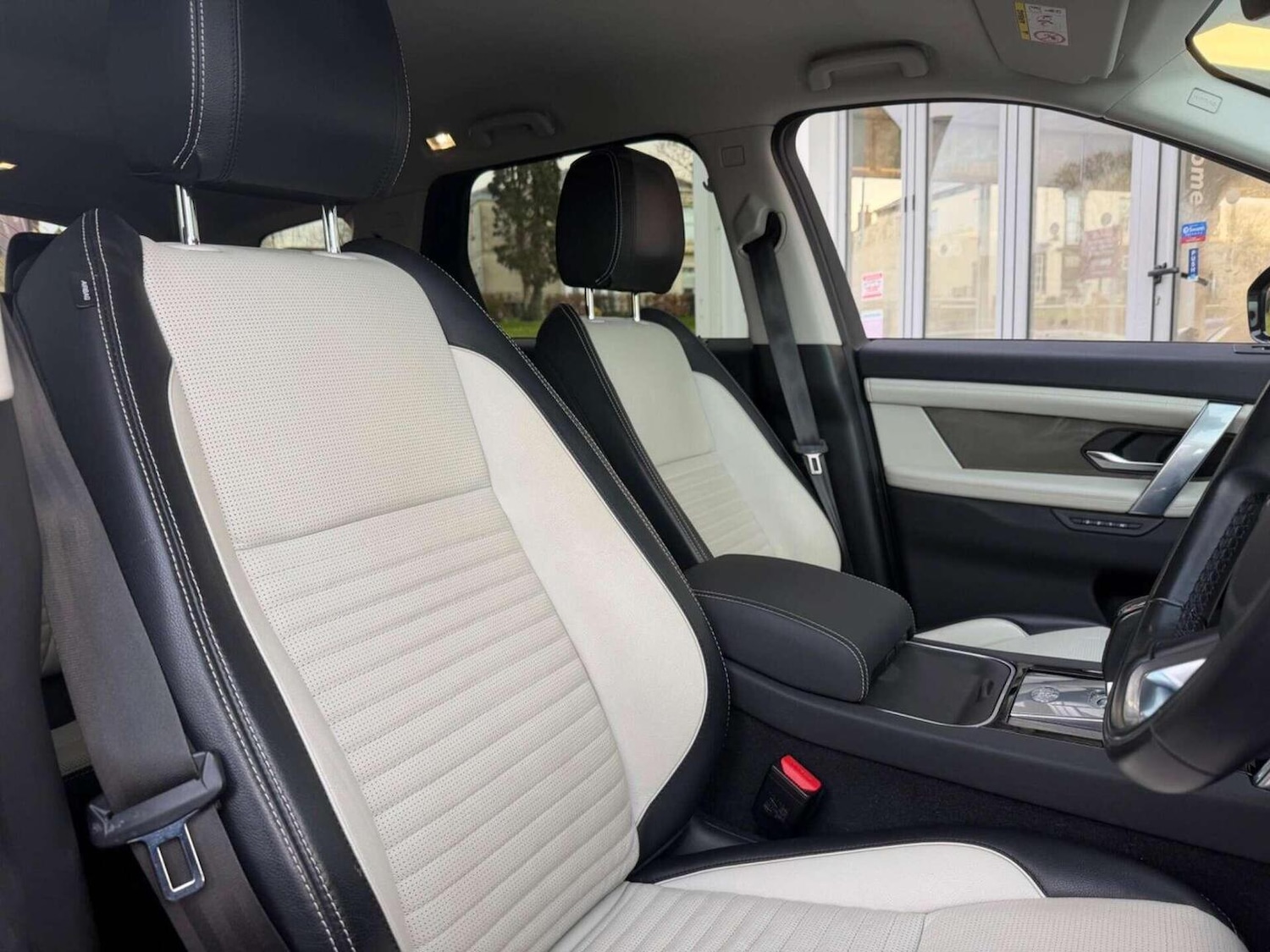 Used Land Rover Discovery Sport 2020 for sale - 77453409: Photo 14