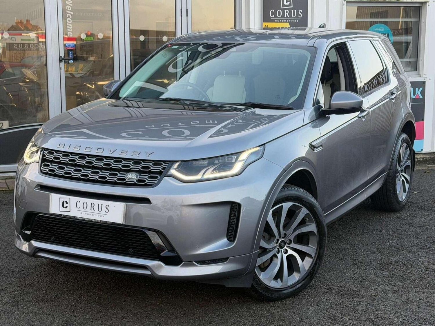 Used Land Rover Discovery Sport 2020 for sale - 77453409: Photo 2