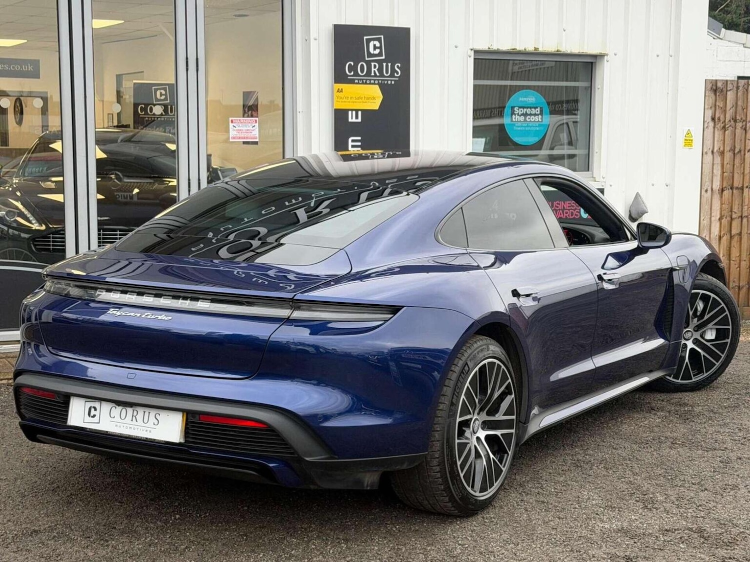 Used Porsche Taycan 2021 for sale - 77453237: Photo 10