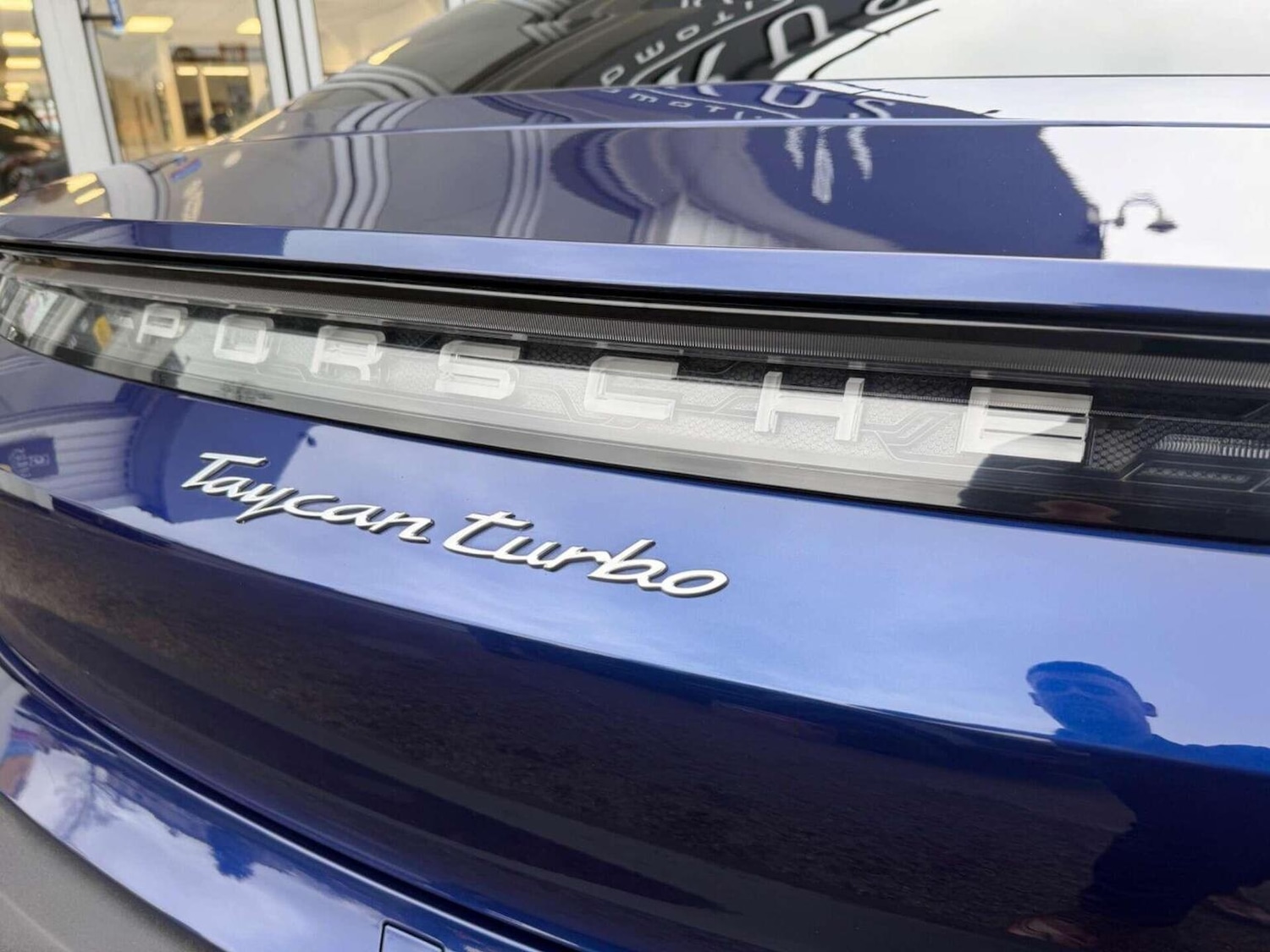 Used Porsche Taycan 2021 for sale - 77453237: Photo 12