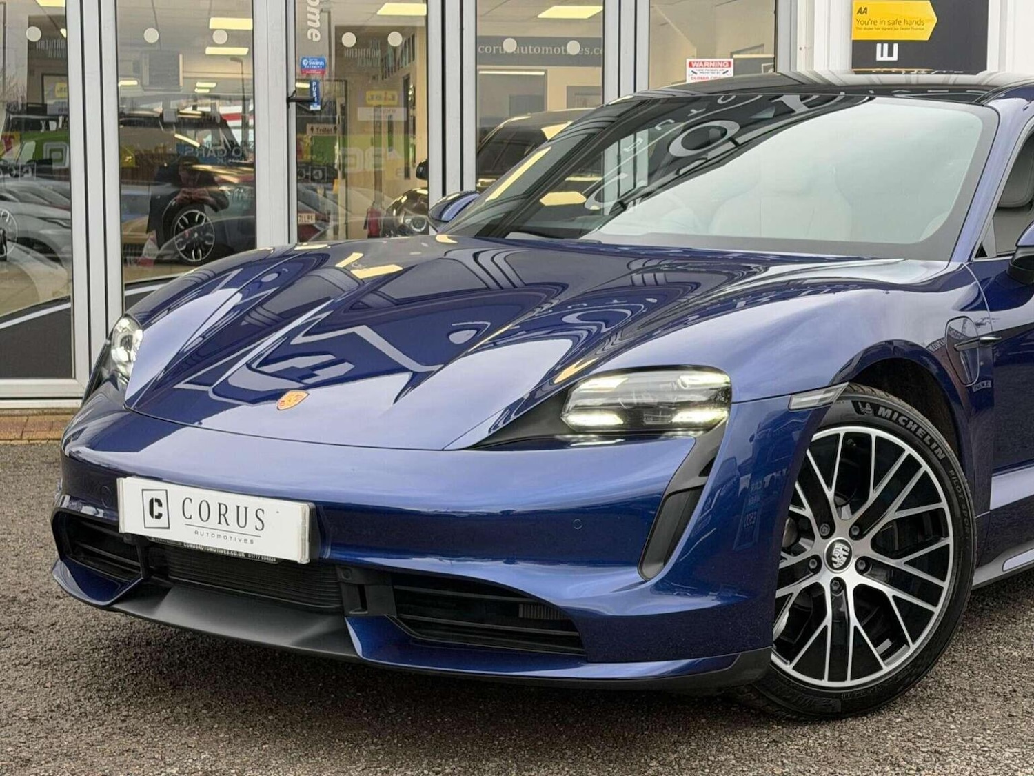 Used Porsche Taycan 2021 for sale - 77453237: Photo 3