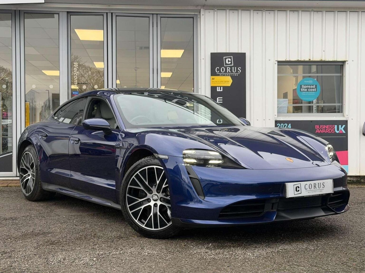 Used Porsche Taycan 2021 for sale - 77453237: Photo 7