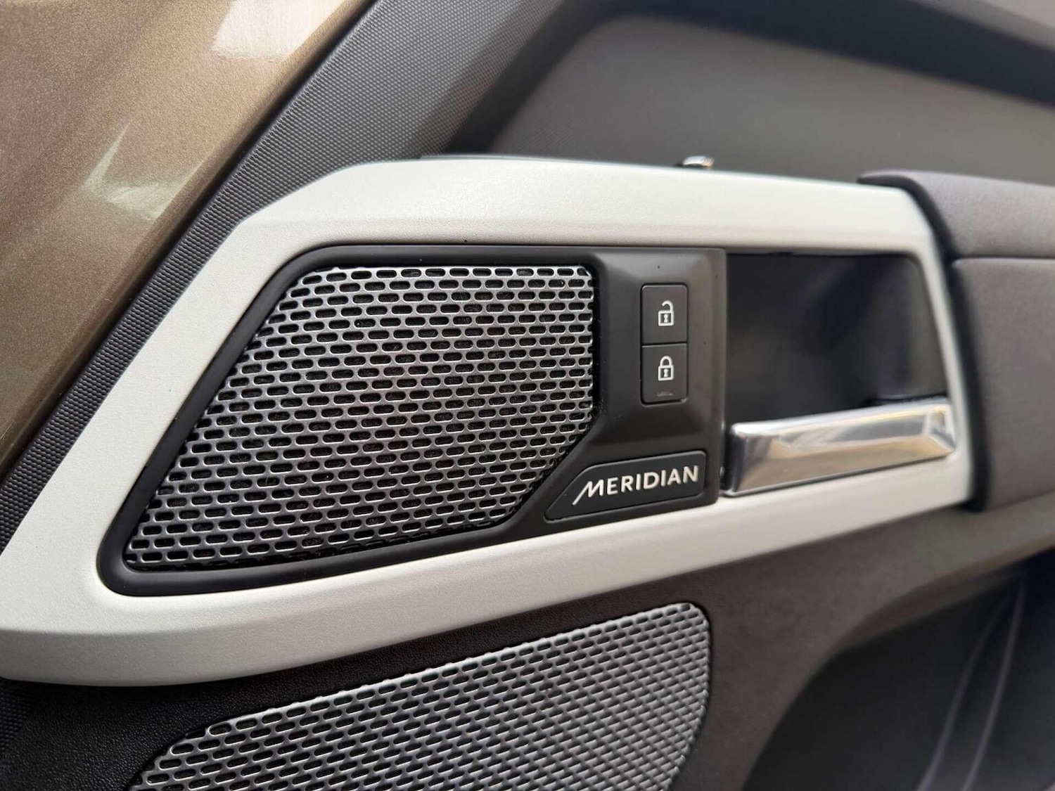 Used Land Rover Defender 110 2020 for sale - 77453278: Photo 23