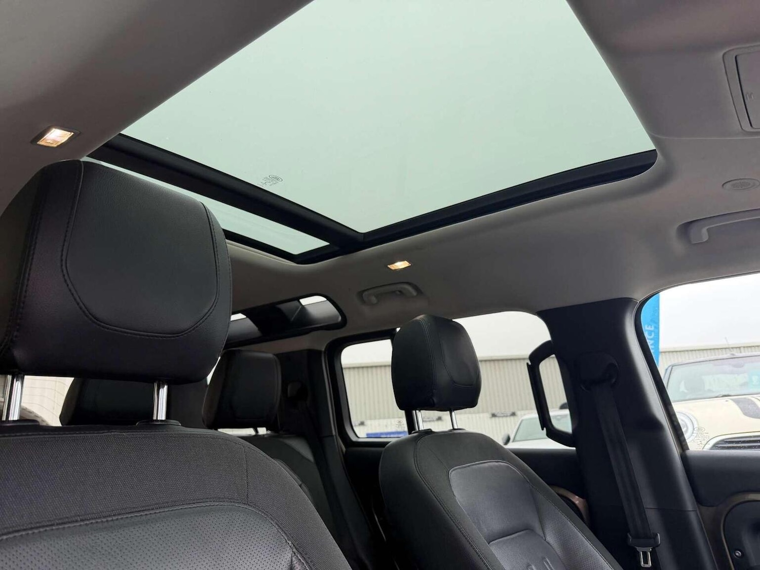 Used Land Rover Defender 110 2020 for sale - 77453278: Photo 25