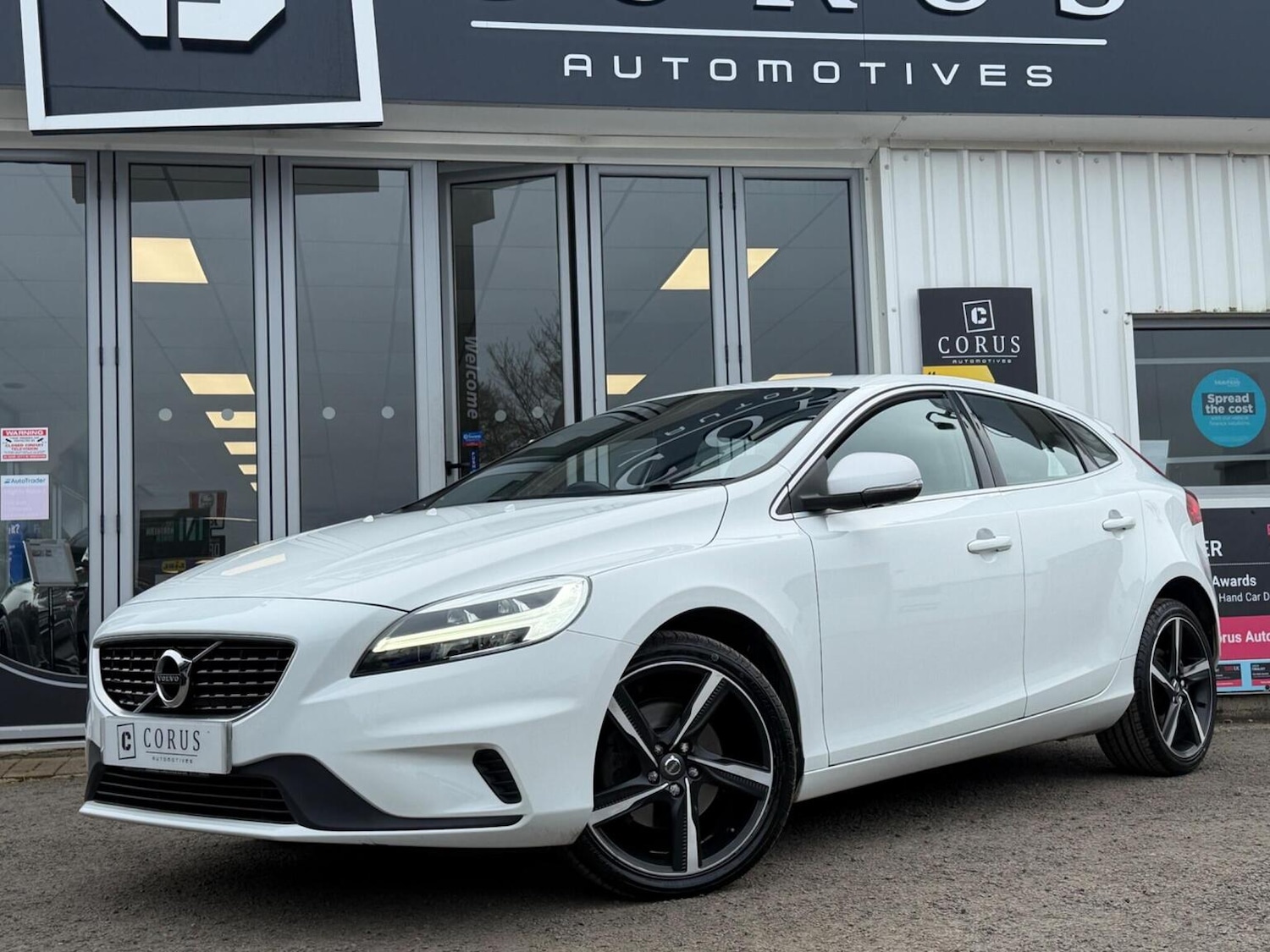 Used Volvo V40 2016 for sale - 77906620: Photo 1