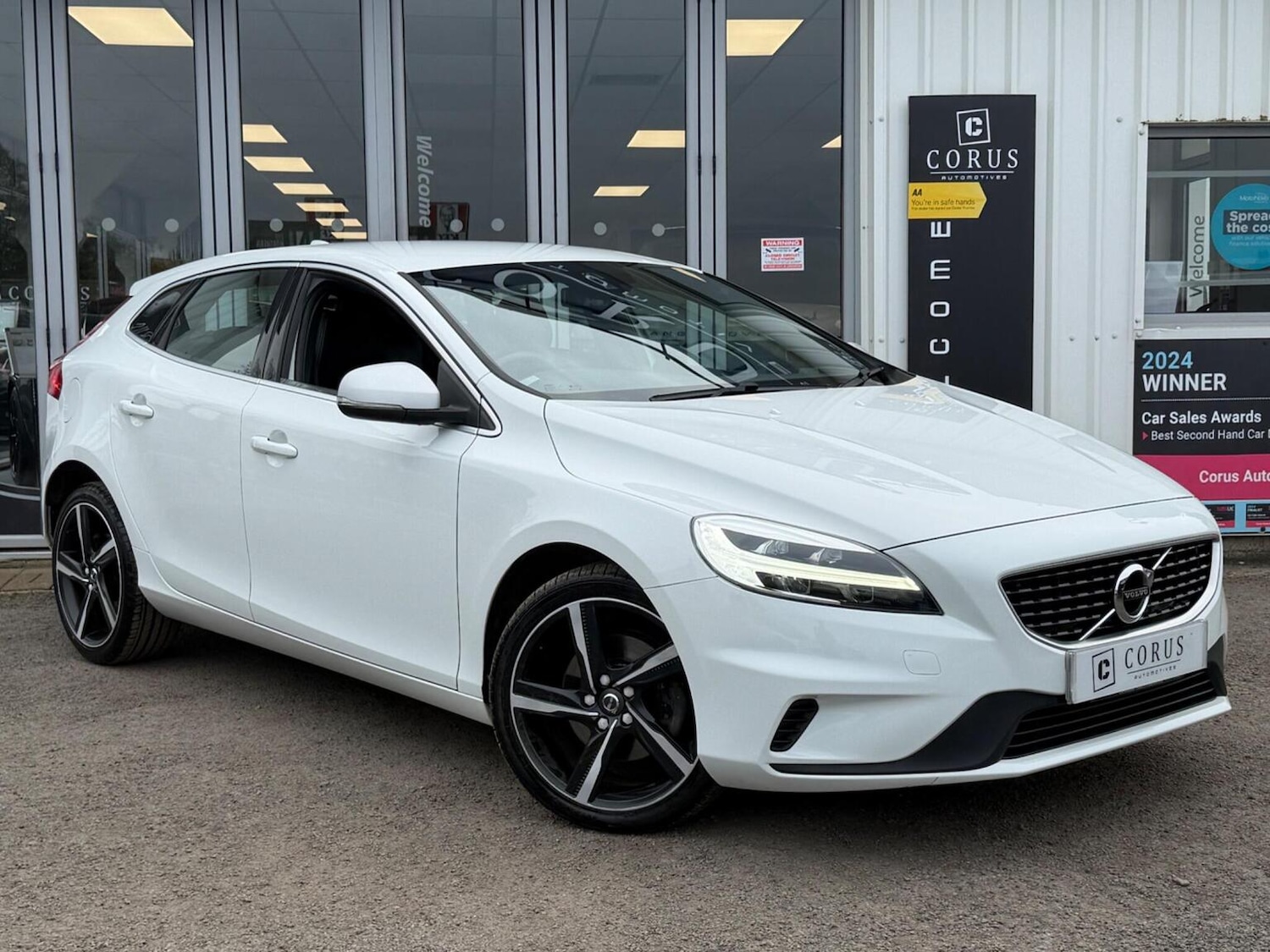 Used Volvo V40 2016 for sale - 77906620: Photo 5