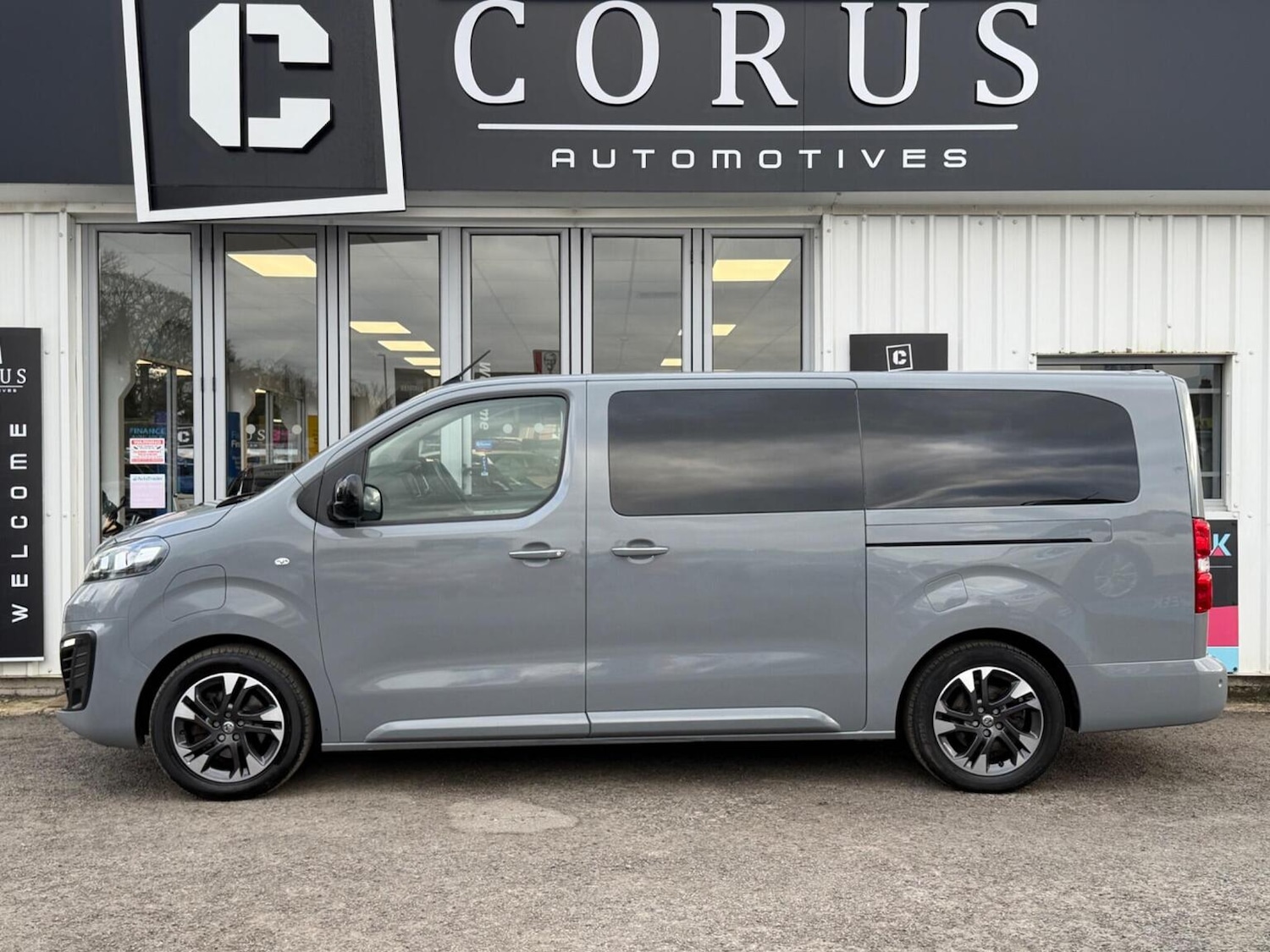 Used Vauxhall Vivaro Life 2022 for sale - 77572848: Photo 8