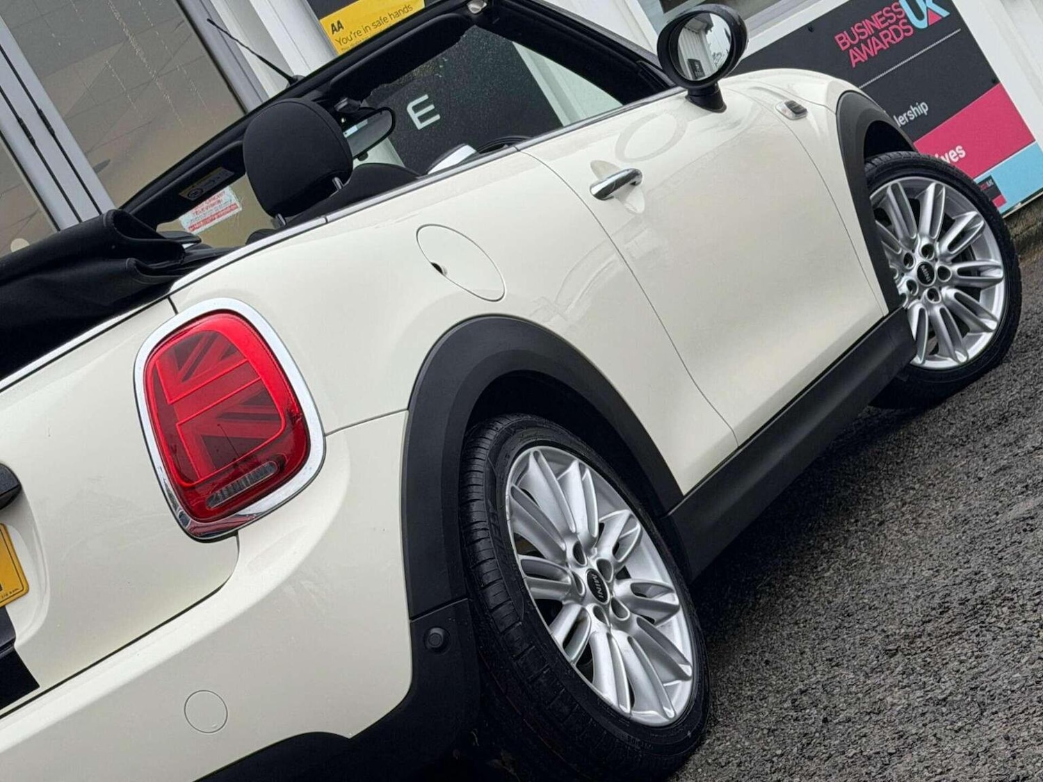 Used MINI Convertible 2018 for sale - 77453120: Photo 10