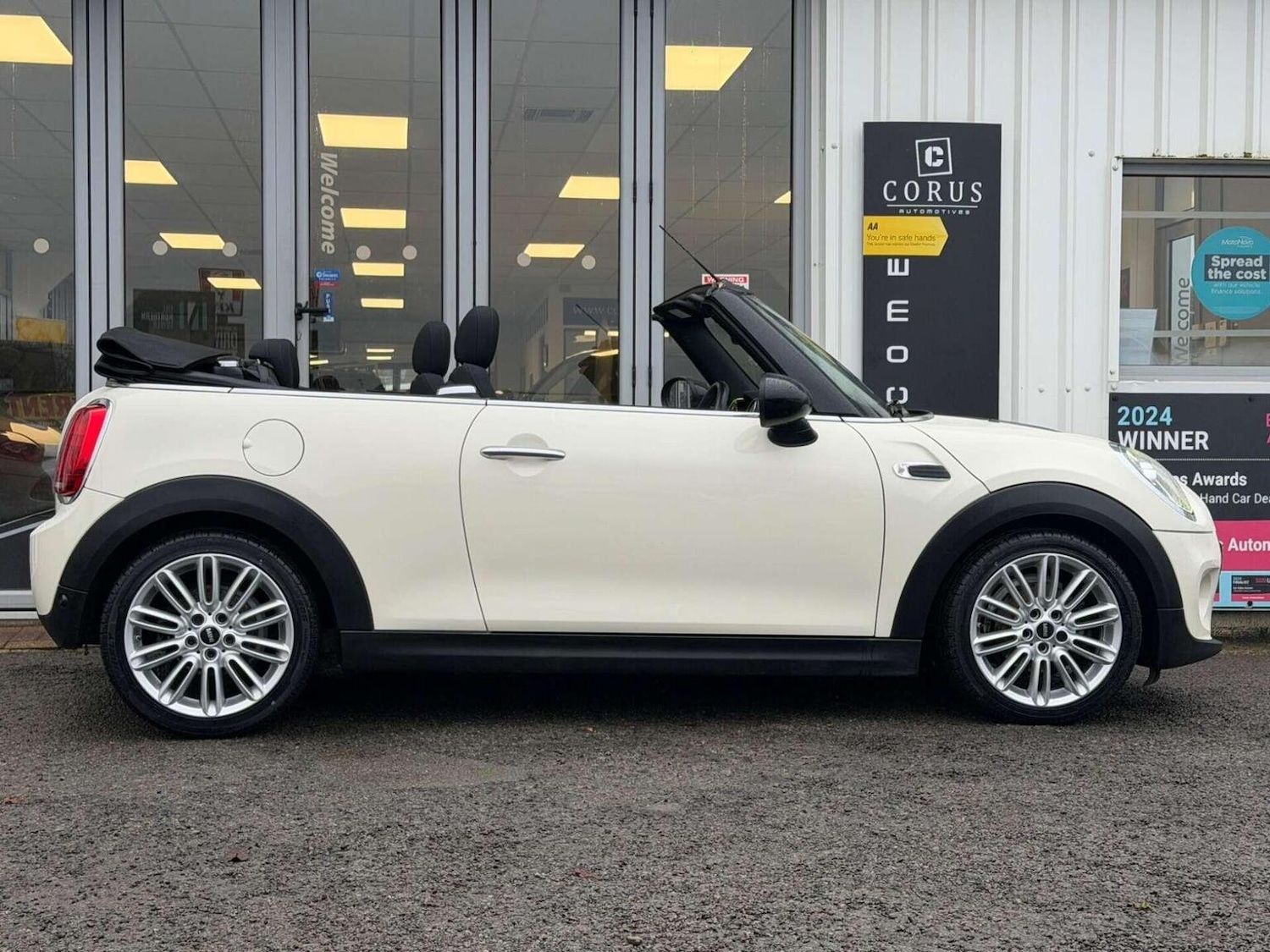 Used MINI Convertible 2018 for sale - 77453120: Photo 11