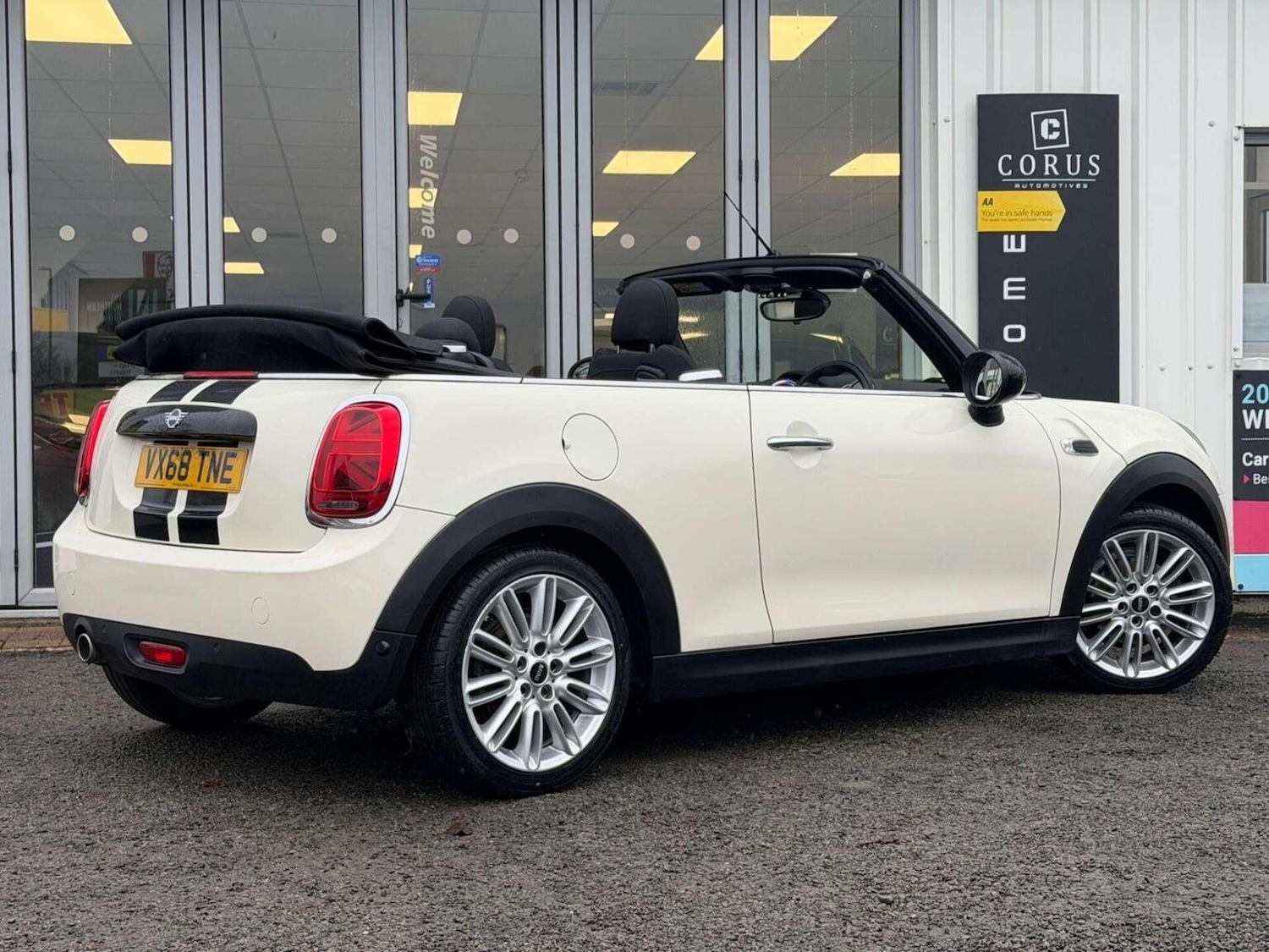 Used MINI Convertible 2018 for sale - 77453120: Photo 8
