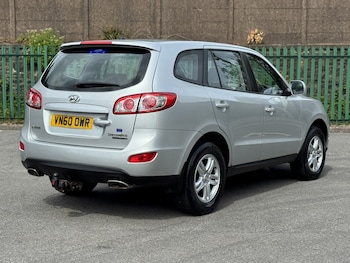 Used Hyundai Santa Fe 2010 for sale - 79568935: Photo