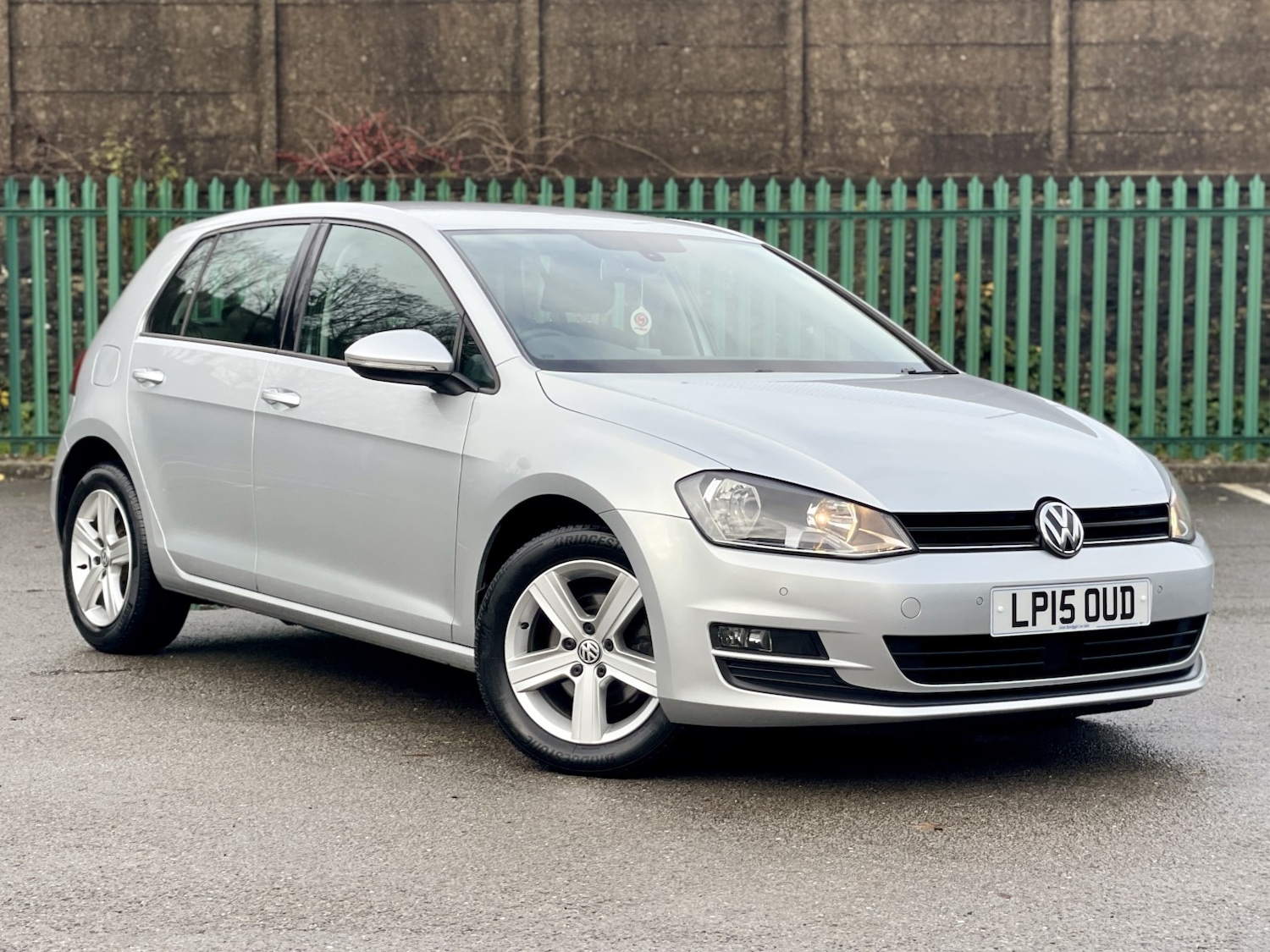 Used Volkswagen Golf 2015 for sale - 76863792: Photo 1