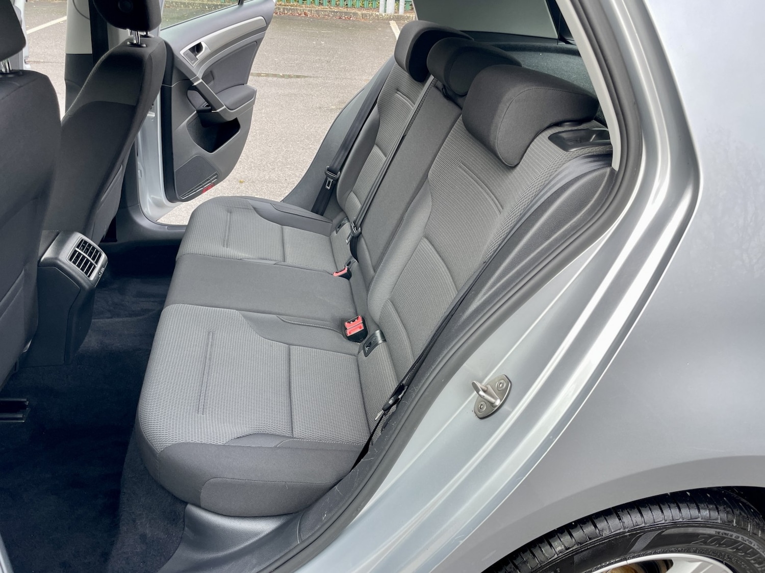 Used Volkswagen Golf 2015 for sale - 76863792: Photo 24