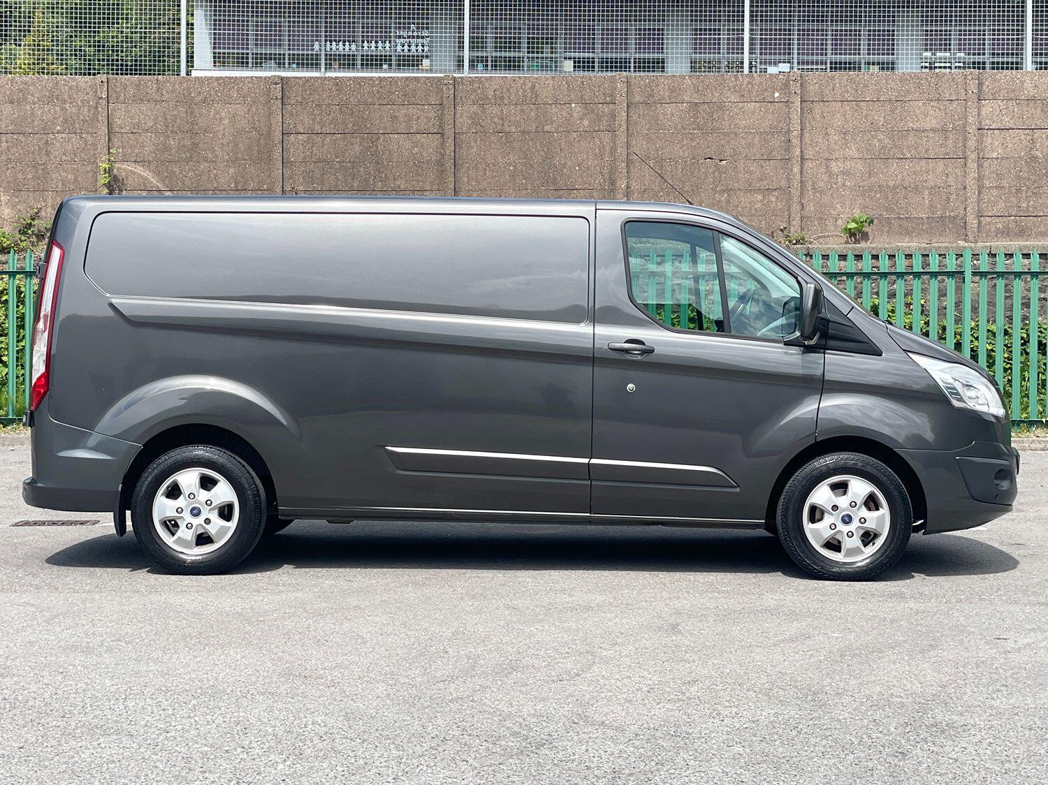 Used Ford Transit Custom 2017 for sale - 76793946: Photo 2