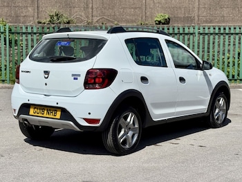 Used Dacia Sandero Stepway 2018 for sale - 78621070: Photo