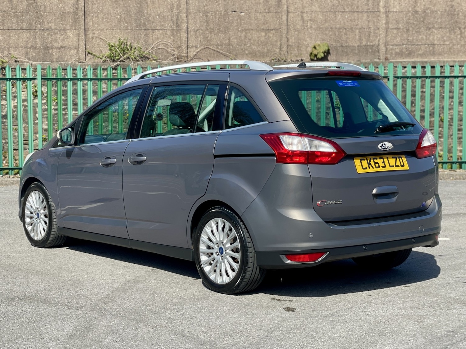 Used Ford Grand C-Max 2013 for sale - 78182895: Photo 2