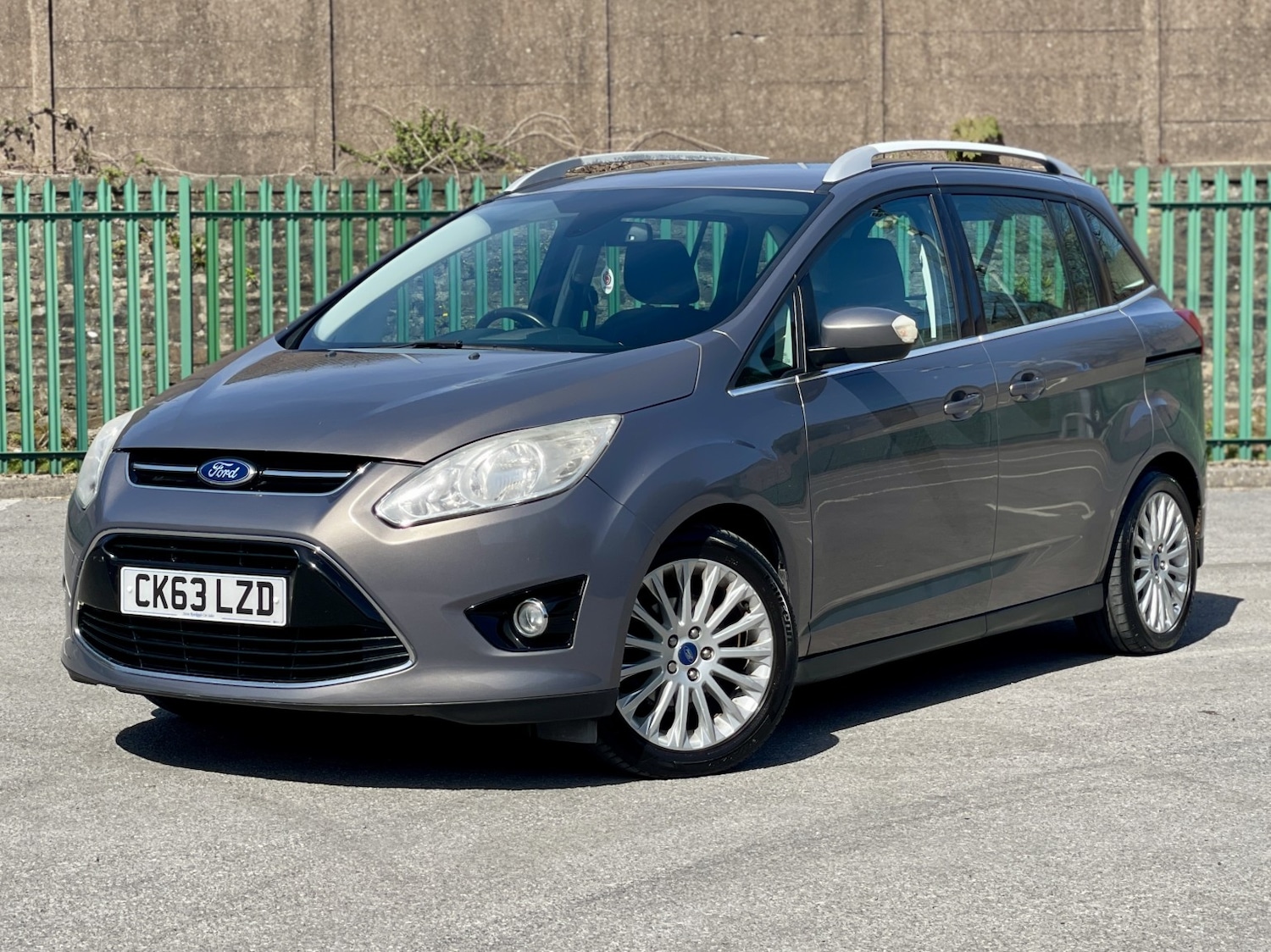 Used Ford Grand C-Max 2013 for sale - 78182895: Photo 3