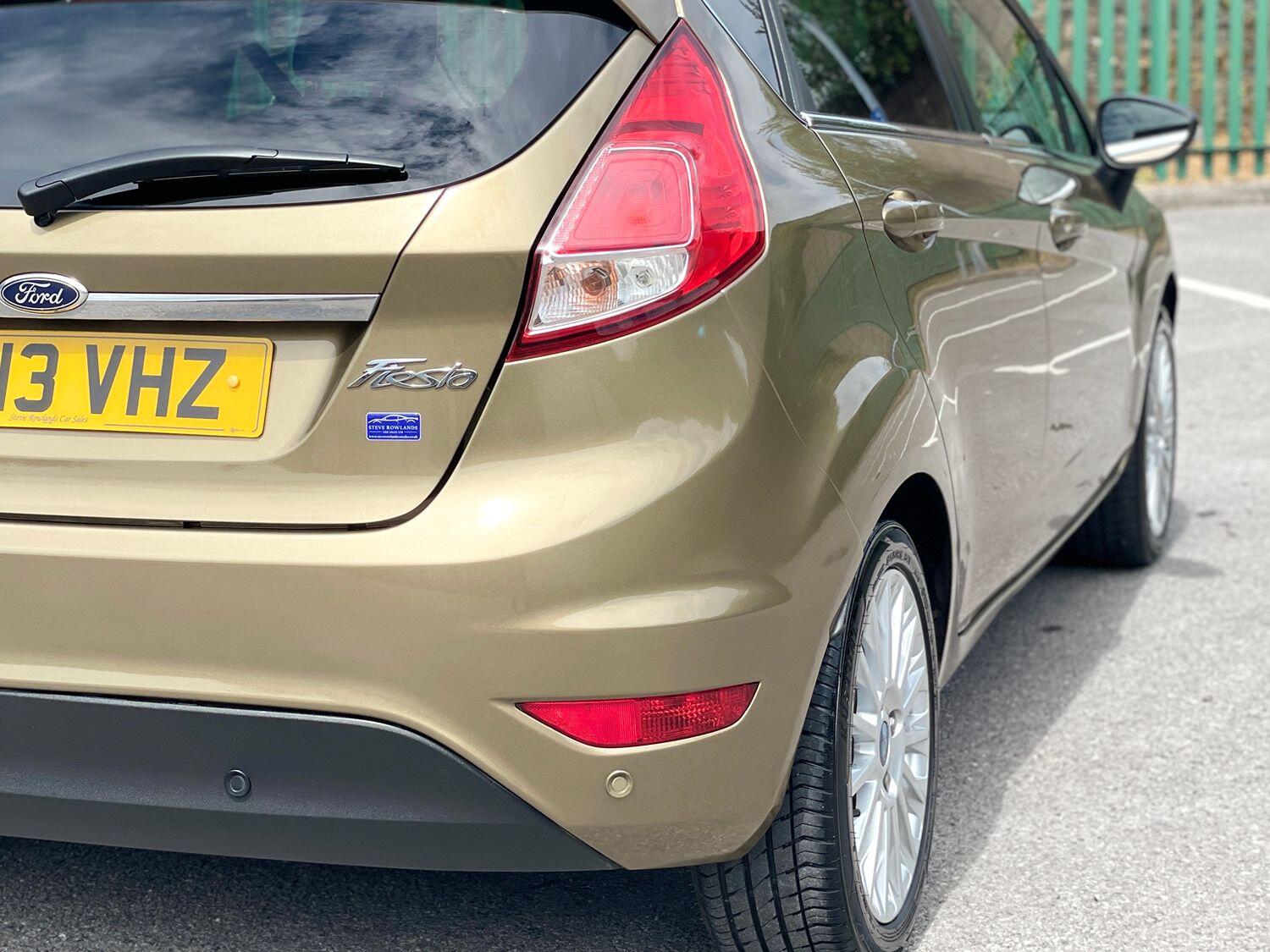 Used Ford Fiesta 2013 for sale - 76793941: Photo 10