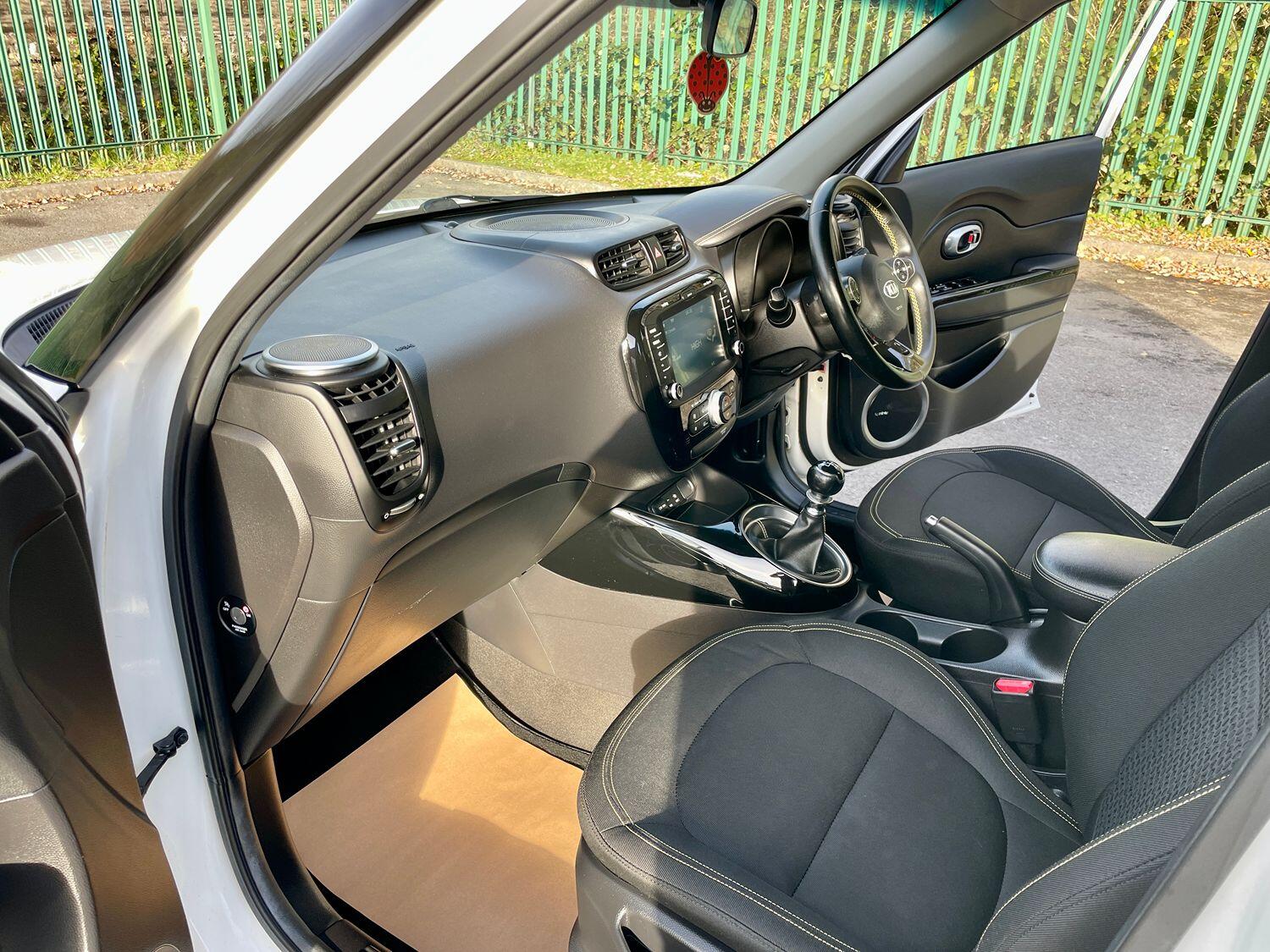 Used Kia Soul 2015 for sale - 76793947: Photo 12