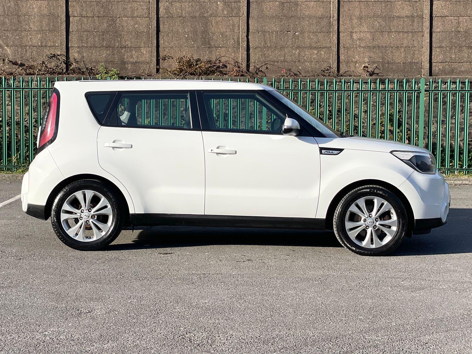 Used Kia Soul 2015 for sale - 76793947: Photo 2