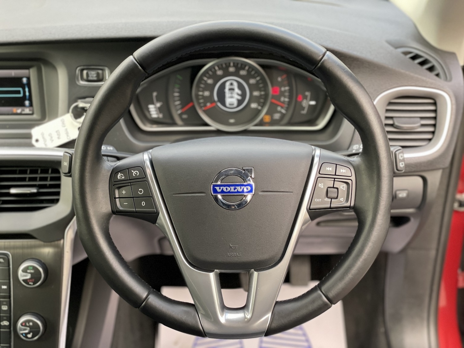 Used Volvo V40 2014 for sale - 76785013: Photo 12