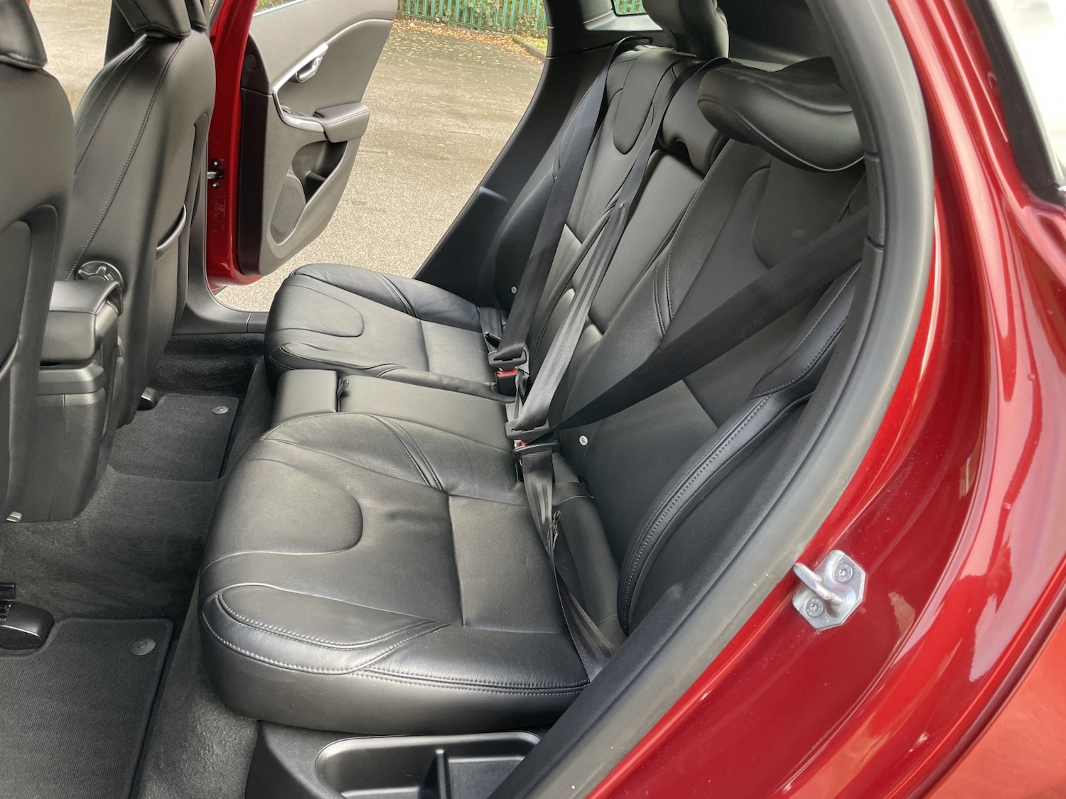 Used Volvo V40 2014 for sale - 76785013: Photo 25