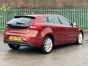 Used Volvo V40 2014 for sale - 76785013: Photo