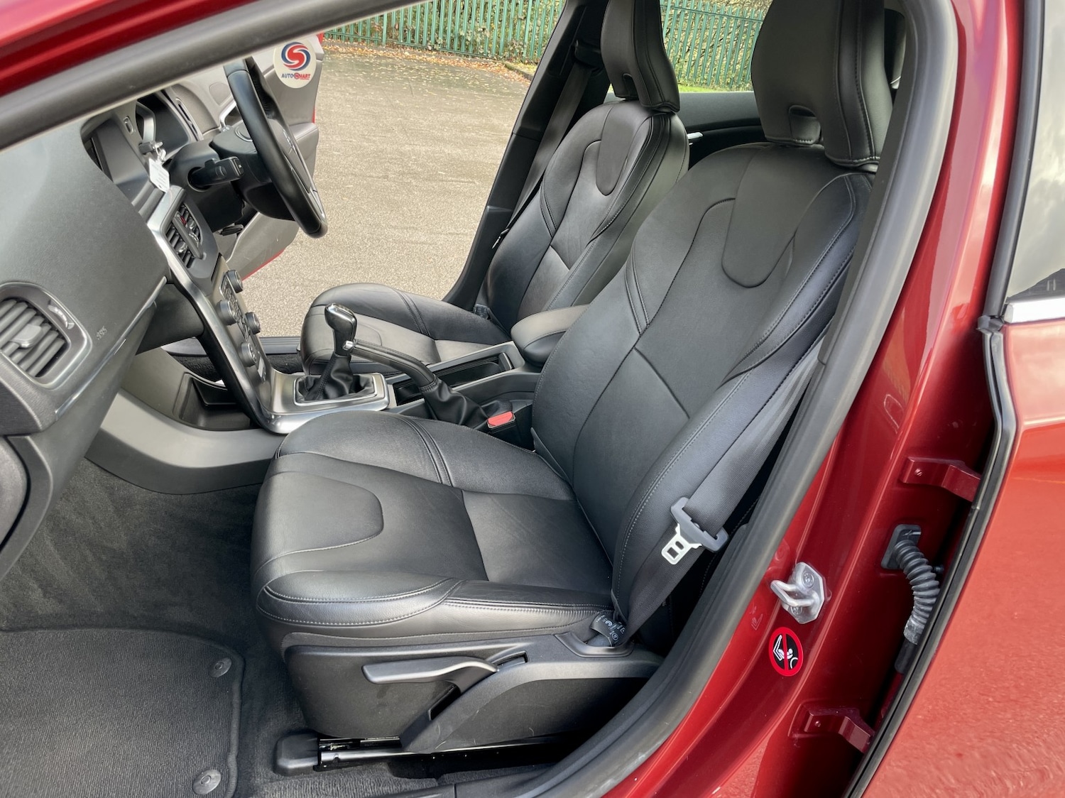 Used Volvo V40 2014 for sale - 76785013: Photo 6