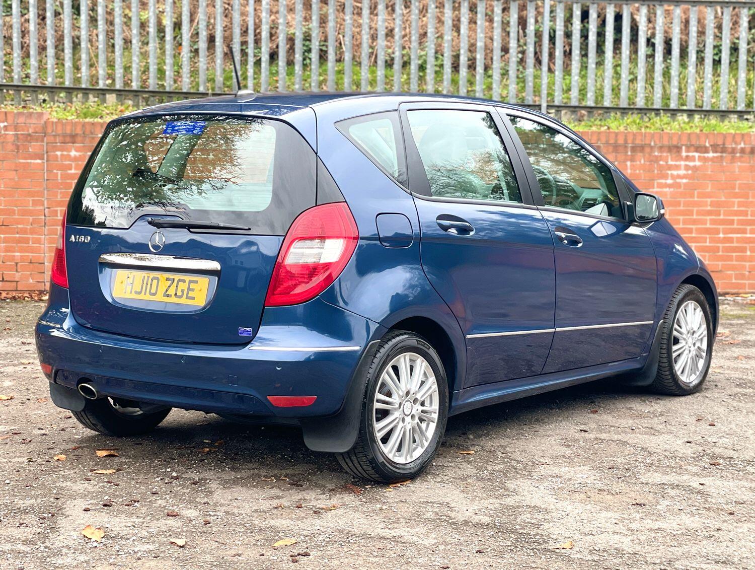 Used Mercedes-Benz A-Class 2010 for sale - 76347255: Photo 4