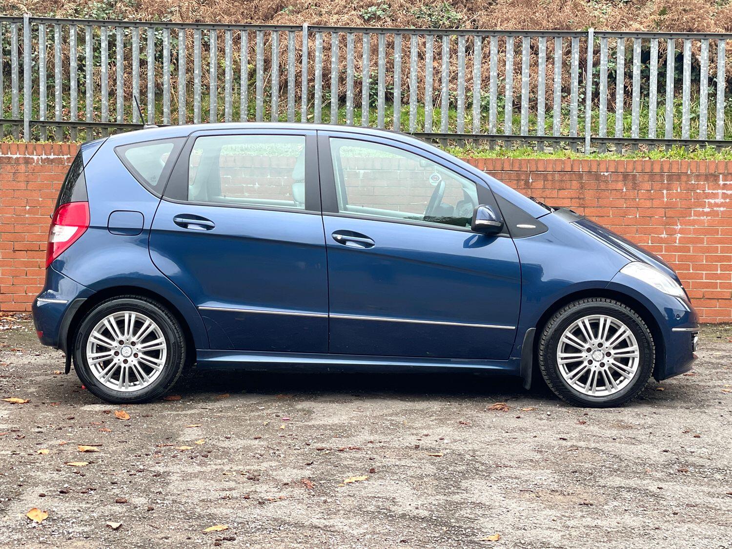 Used Mercedes-Benz A-Class 2010 for sale - 76347255: Photo 8