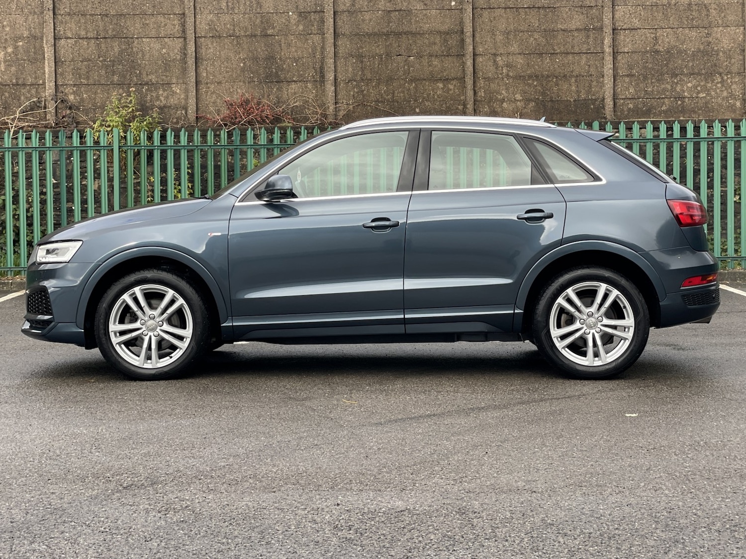 Used Audi Q3 2017 for sale - 77296823: Photo 11
